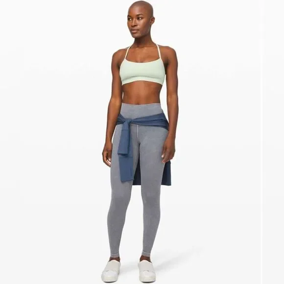 Lululemon Wunder Under High-Rise Tight *Snow Washed 28"
Washed Luna Size 4 - Picture 4 of 14